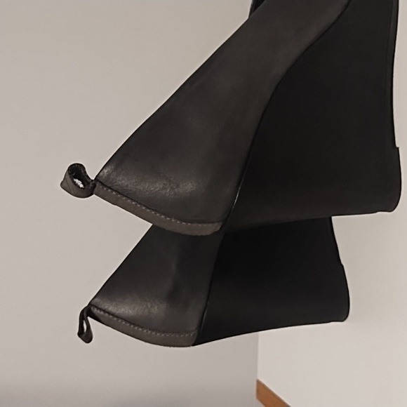 Locale Wedge Leather Heel - Picture 5 of 8